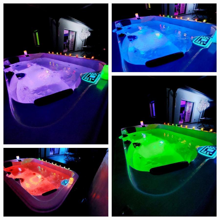 Un Sejour Romantique En Couple Avec Jacuzzi Prive Chromotherapie Jardin Maison Privee Ychoux Ngoại thất bức ảnh